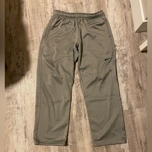 Nike Grey Therma Fit Large Sweatpants - Very Good Condition